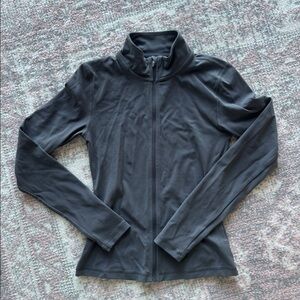 Aritzia TnaBUTTER Limit Hip Zip-Up